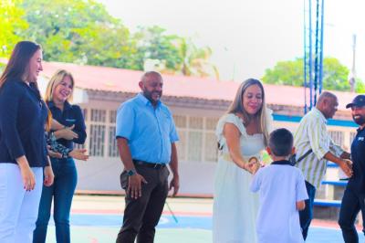  Programa Más y Mejor Infraestructura para la Educación llegó a la I.E. Francisco Arango sede 7 de agosto, en Villavicencio. - villavicencio_3